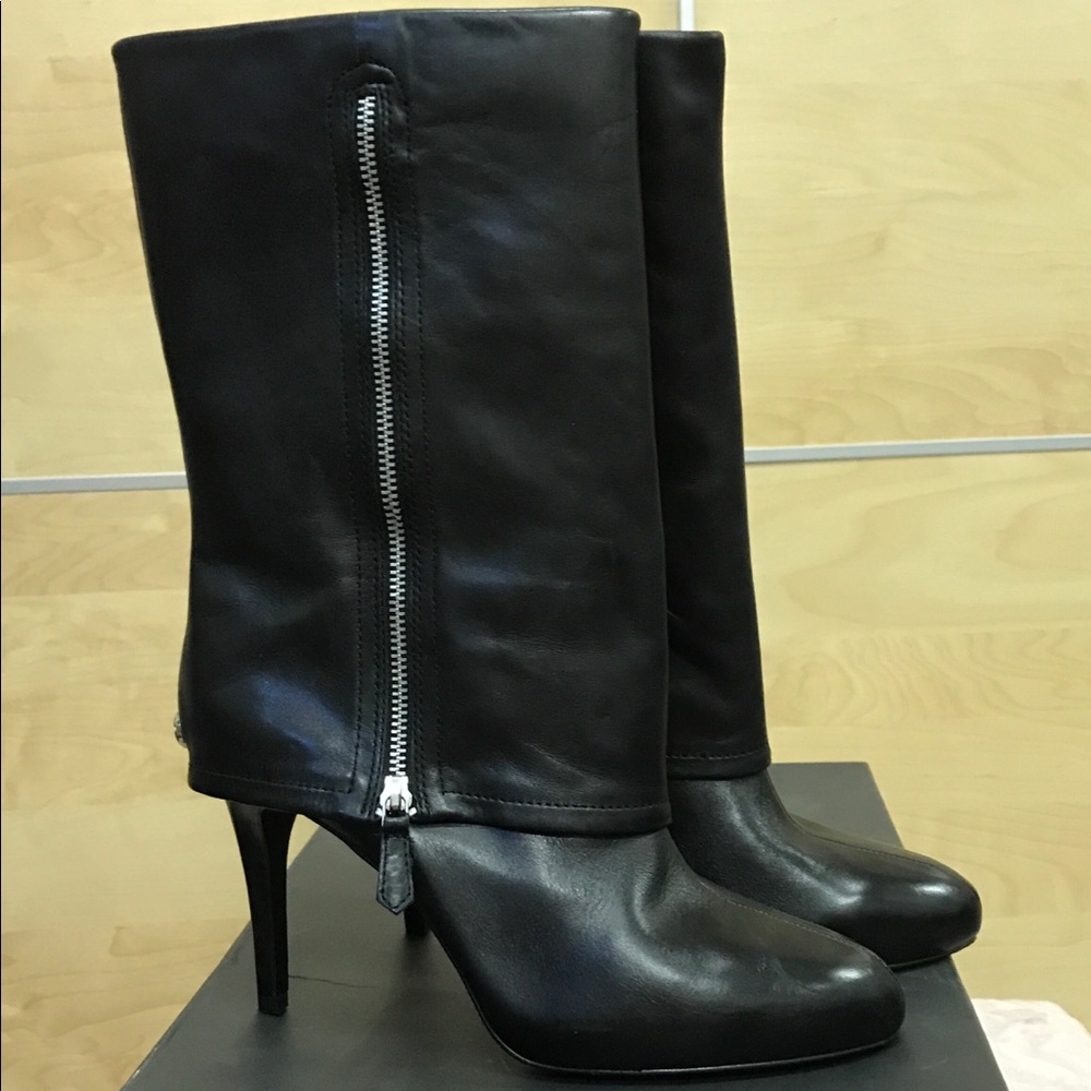 Tahari Boots Size 11....Super Soft Leather!